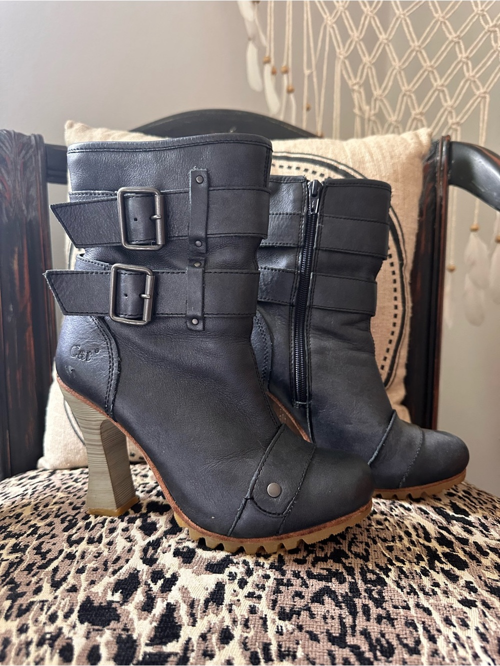 CAT Boutique Collection Black/Blue Women's Mid-Calf Buckle Heeled Boots Sz 6 - Picture 3 of 3